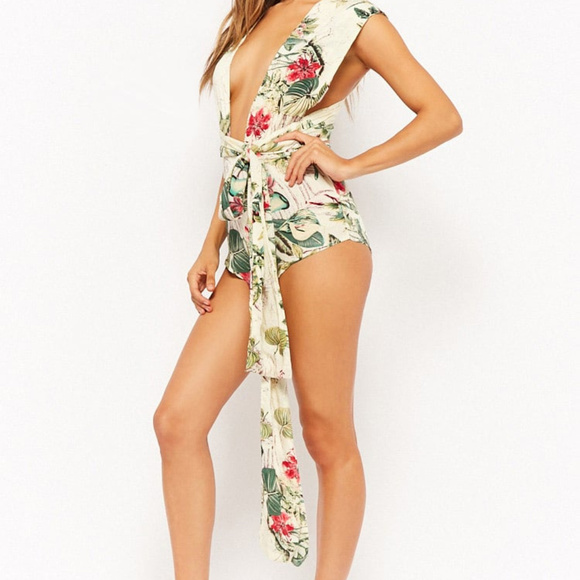 Tropical Leaf Romper - Picture 2 of 2